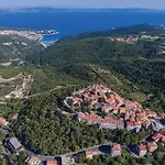 3 Bedroom Amazing In Casa vacanze *
